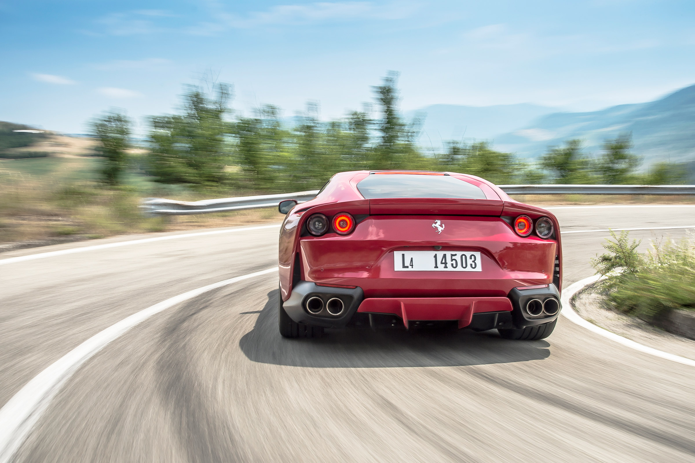 Ferrari 812 Superfast - front