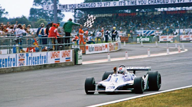 Williams FW07