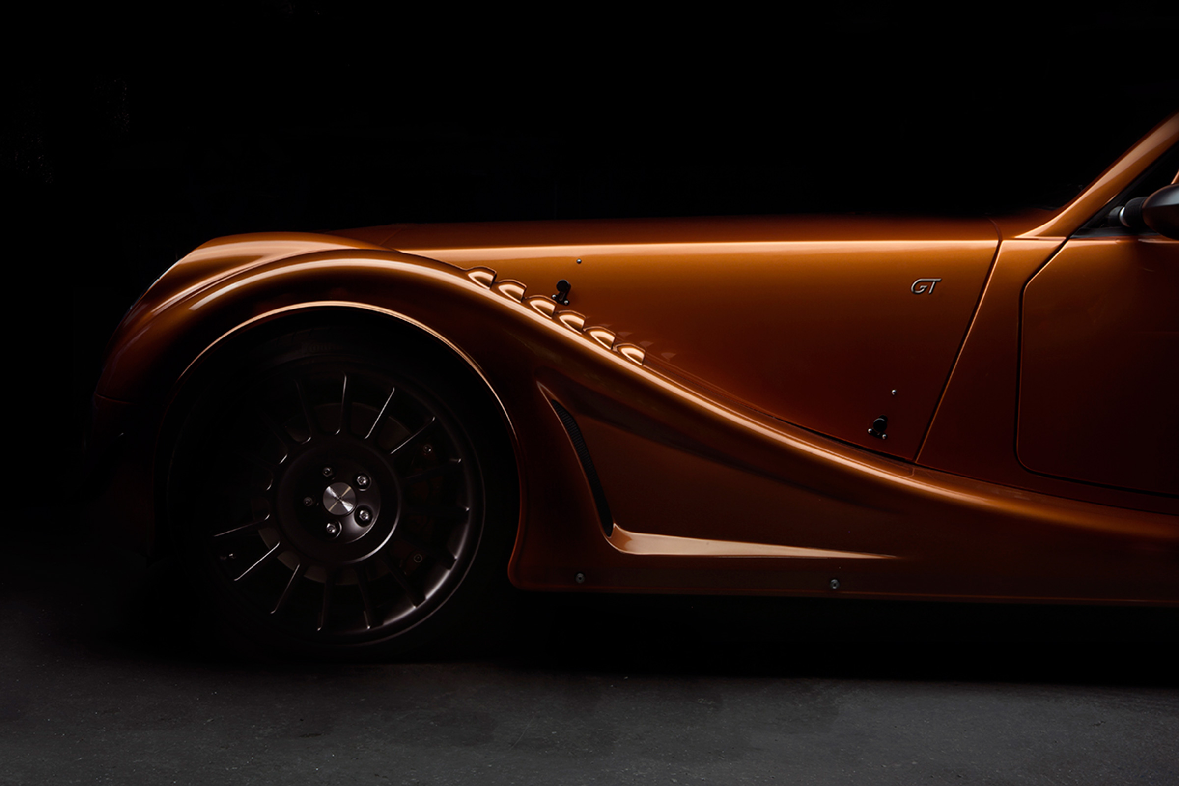 Morgan Aero GT – front wing side