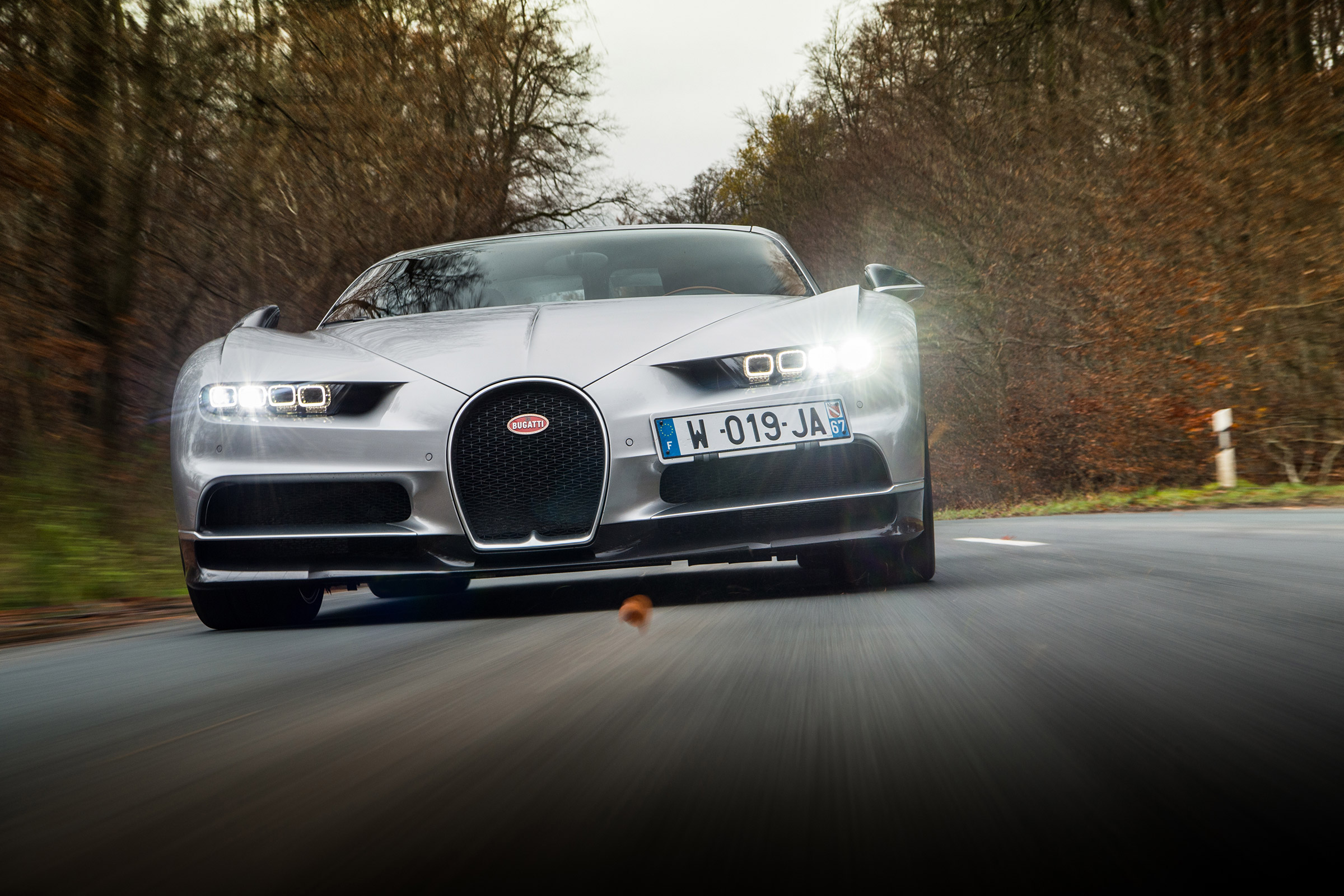 eCoty Bugatti Chiron - front