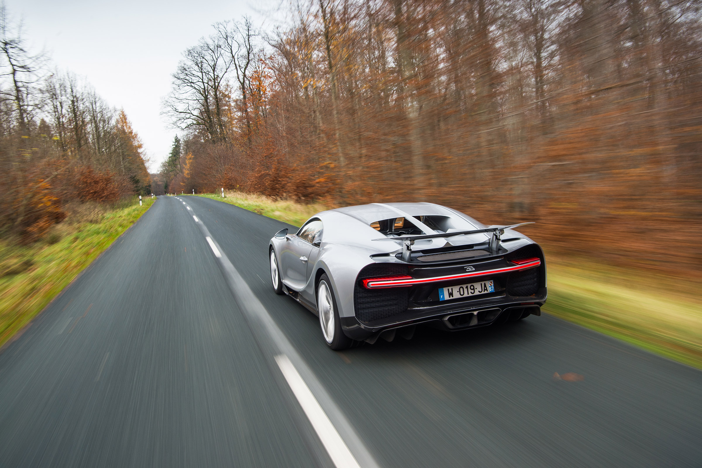 eCoty Bugatti Chiron - rear tracking