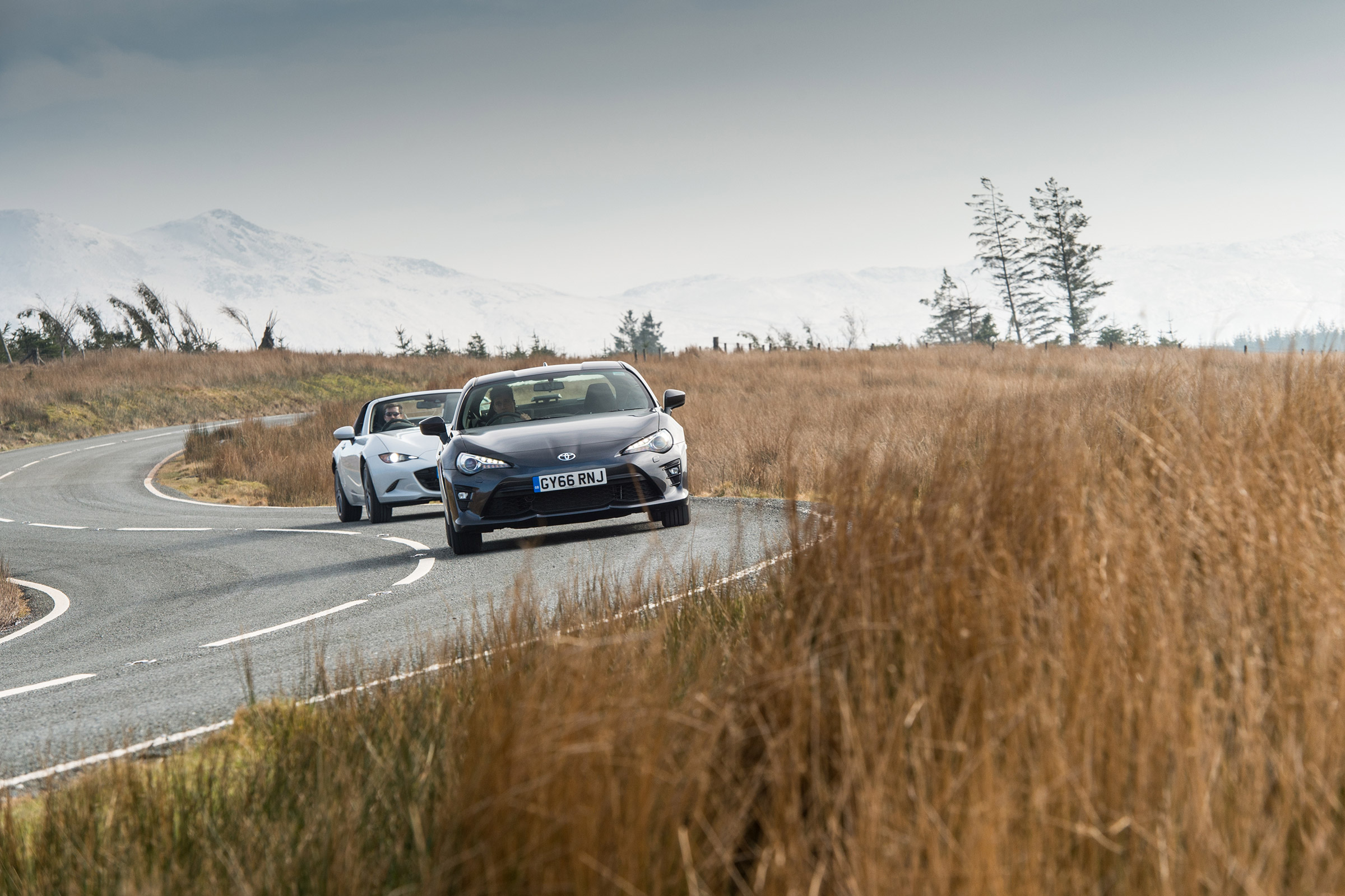 GT86 v MX-5 RF - dynamic