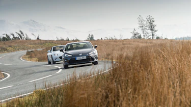 GT86 v MX-5 RF - dynamic