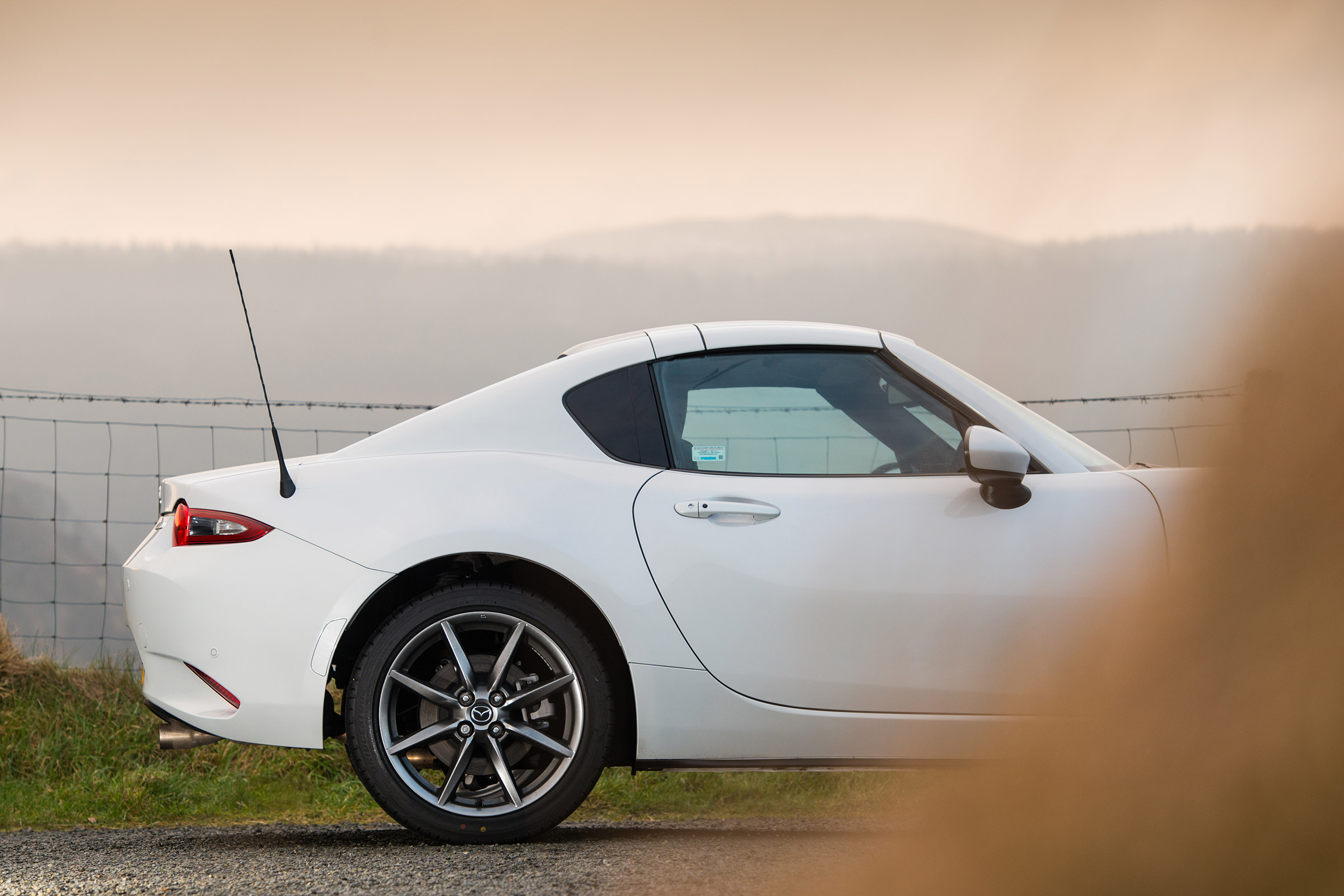 GT86 v MX-5 RF - static