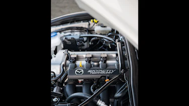 GT86 v MX-5 RF - MX-5 engine