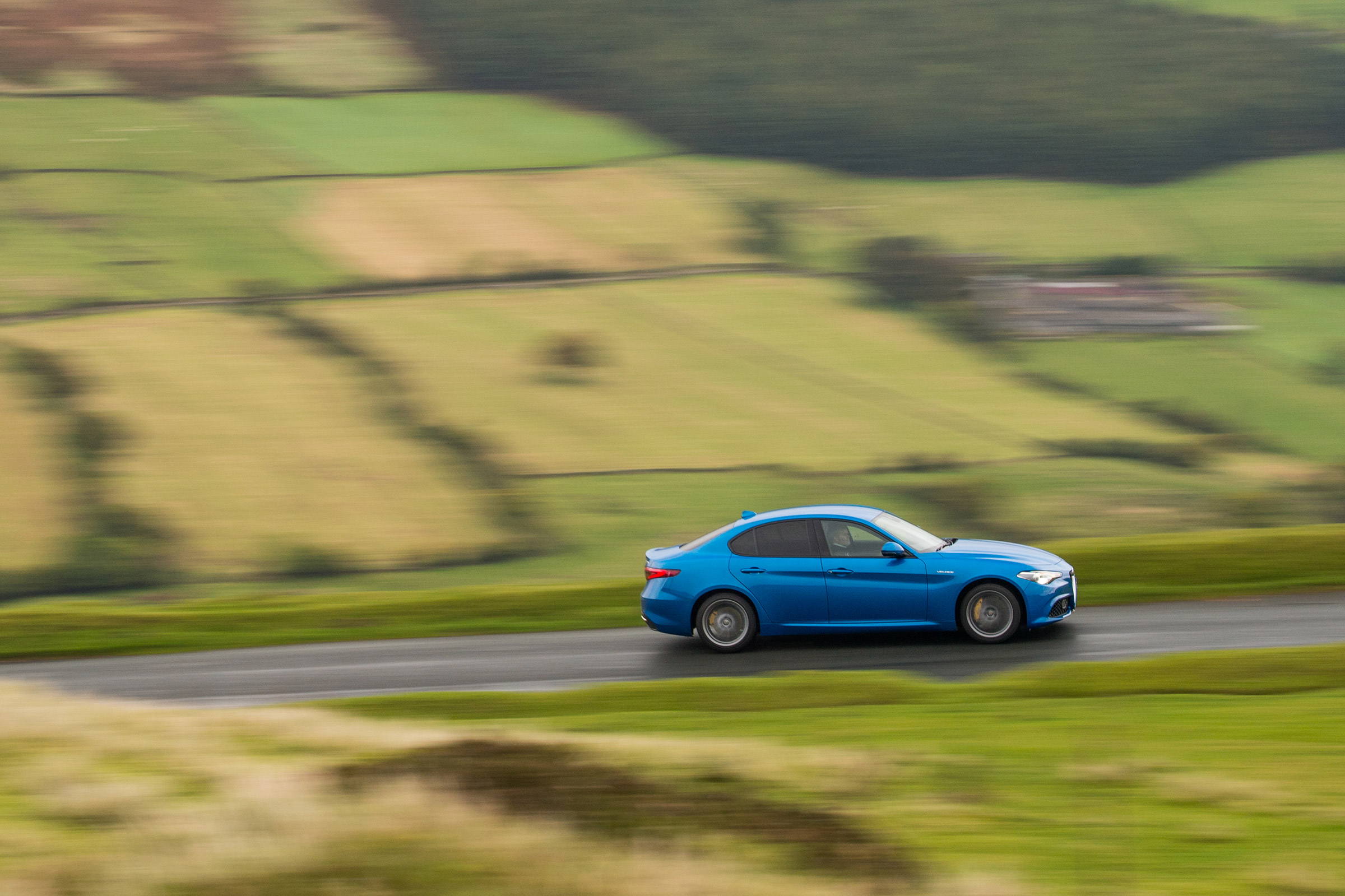 eCoty Alfa Romeo Giulia Veloce - profile