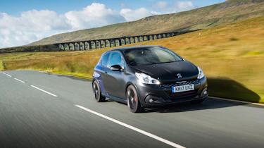 eCoty Peugeot 208 GTI by PS - front