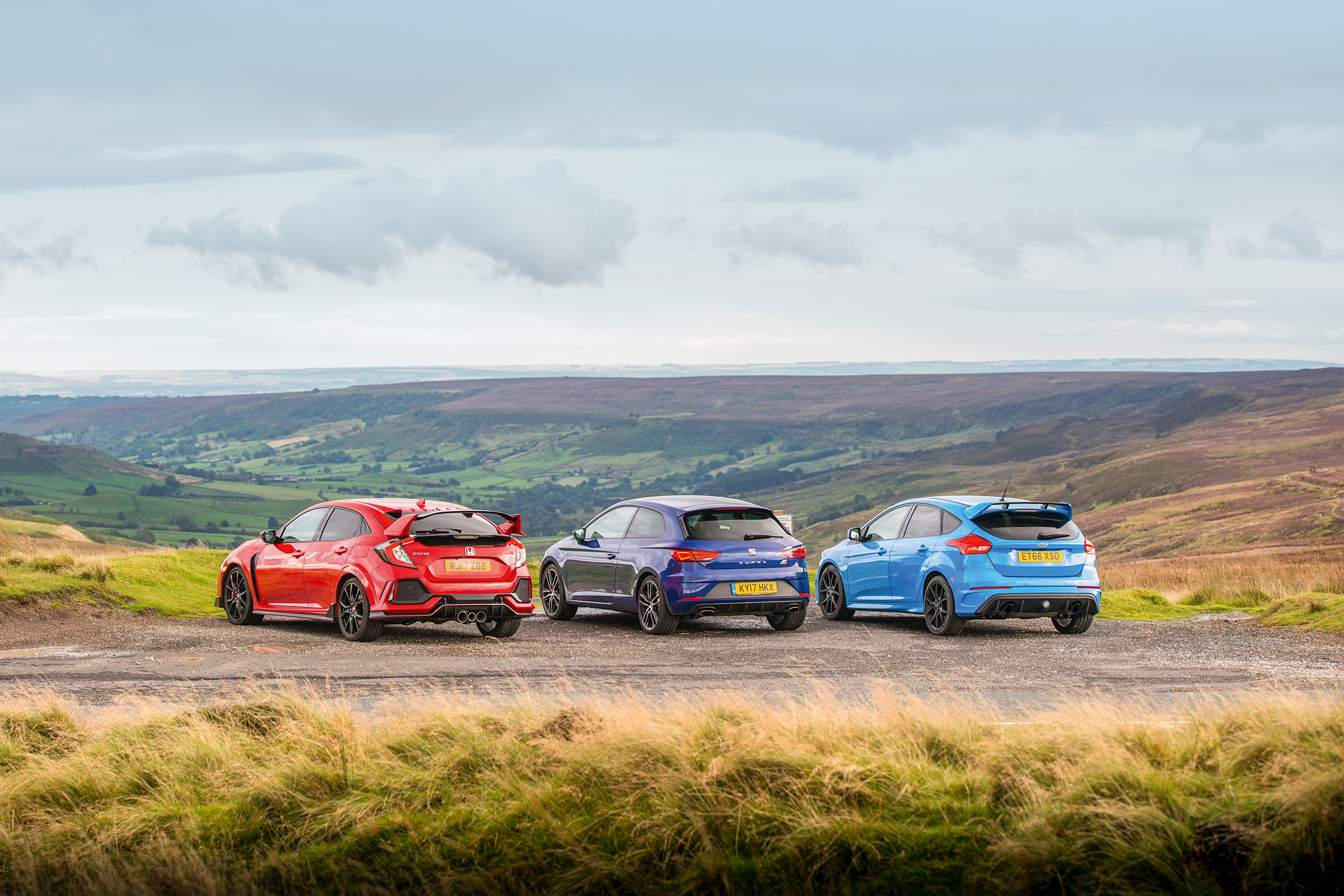 Honda Civic Type R, Ford Focus RS, SEAT Leon Cupra 300 - rear