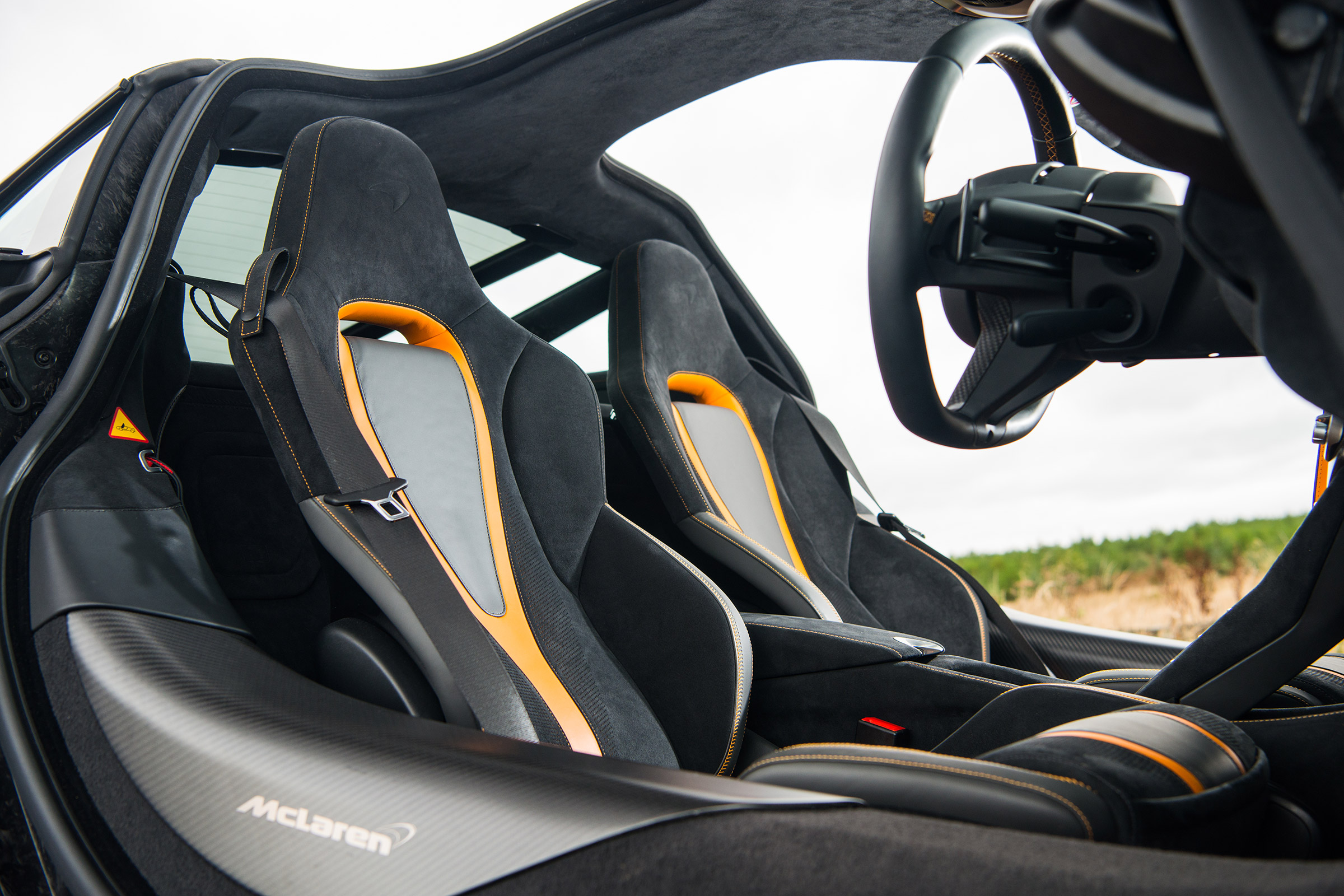 eCoty McLaren 720S - interior
