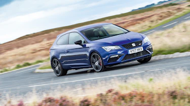 SEAT Leon Cupra 300 - cornering