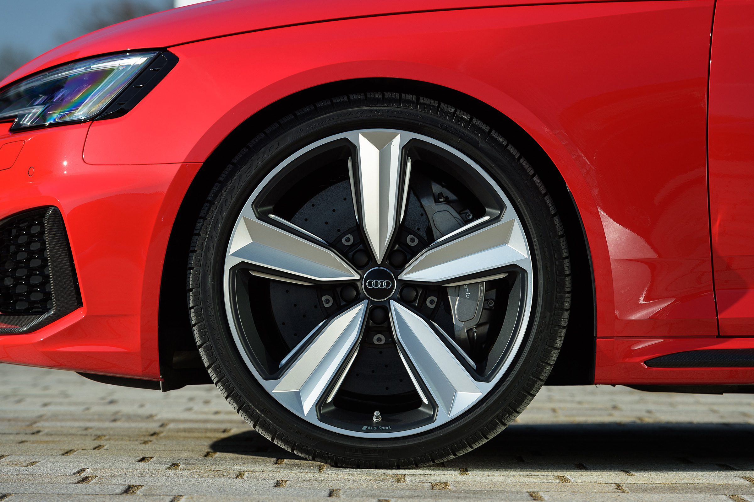 Audi RS4 – wheel