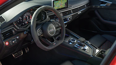 Audi RS4 – interior
