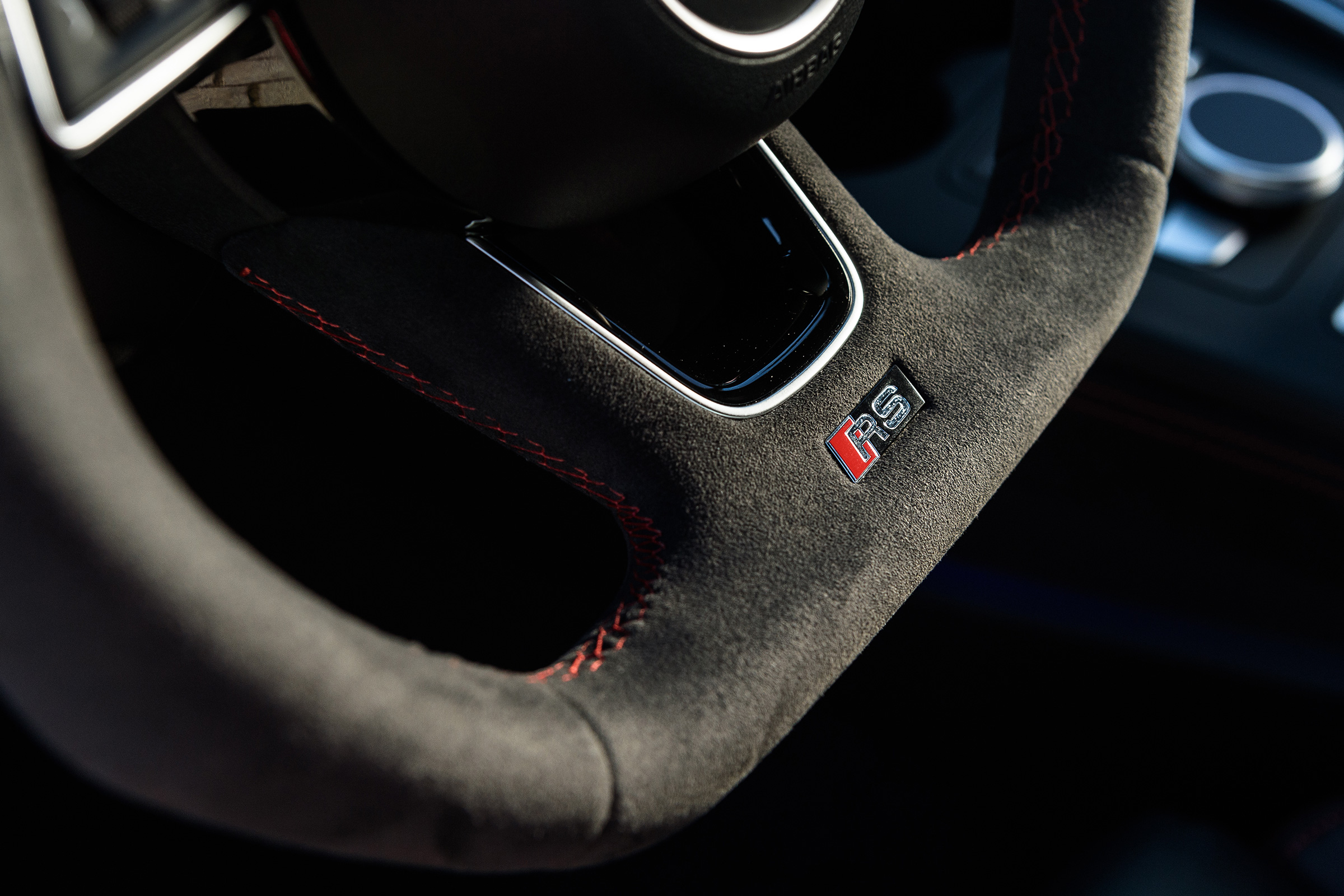 Audi RS4 – steering wheel 