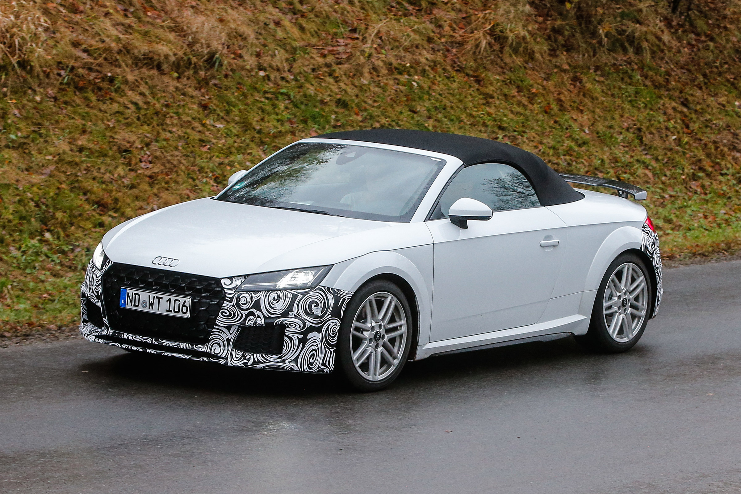 Audi TT spy - roadster front