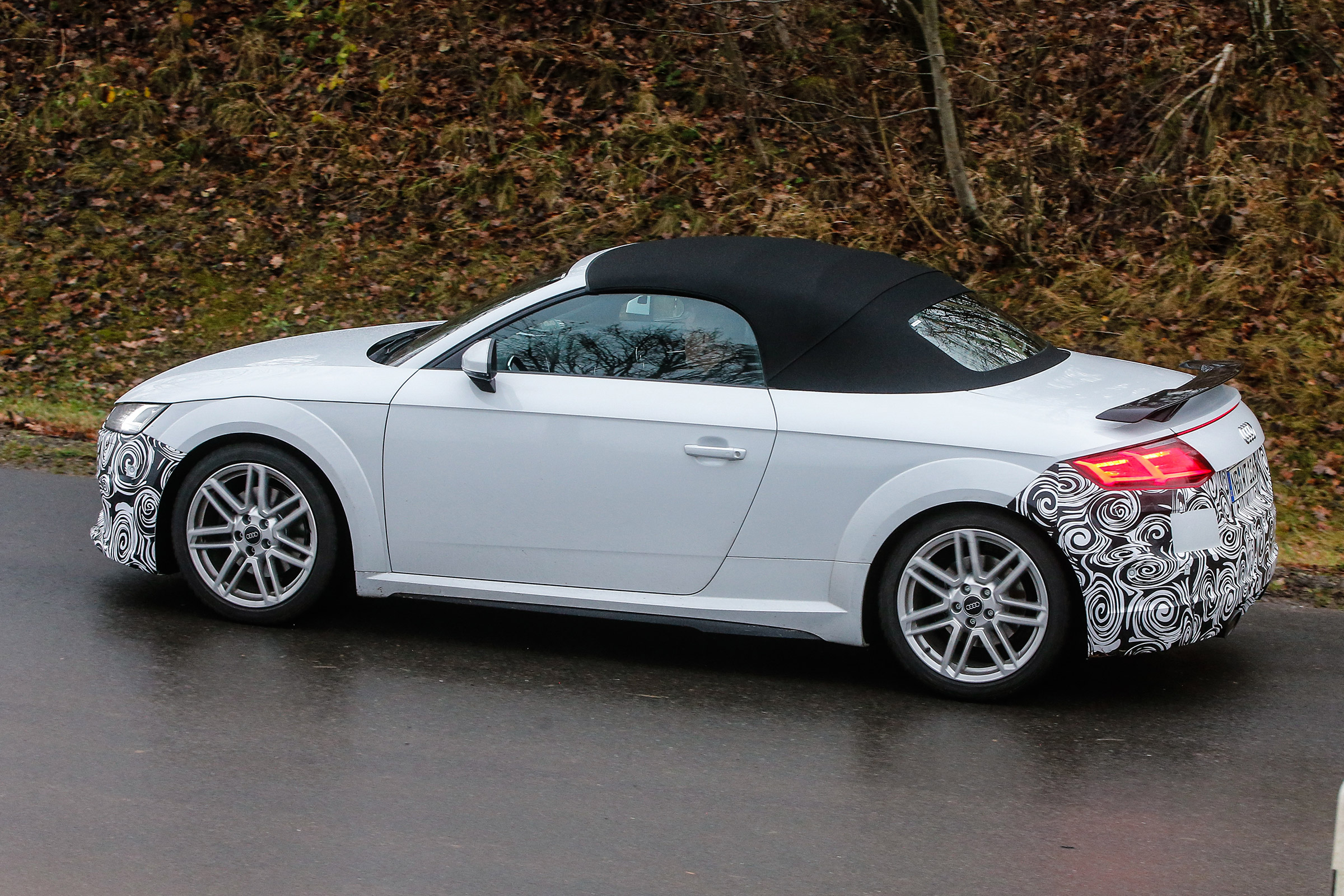 Audi TT spy - roadster rear quarter