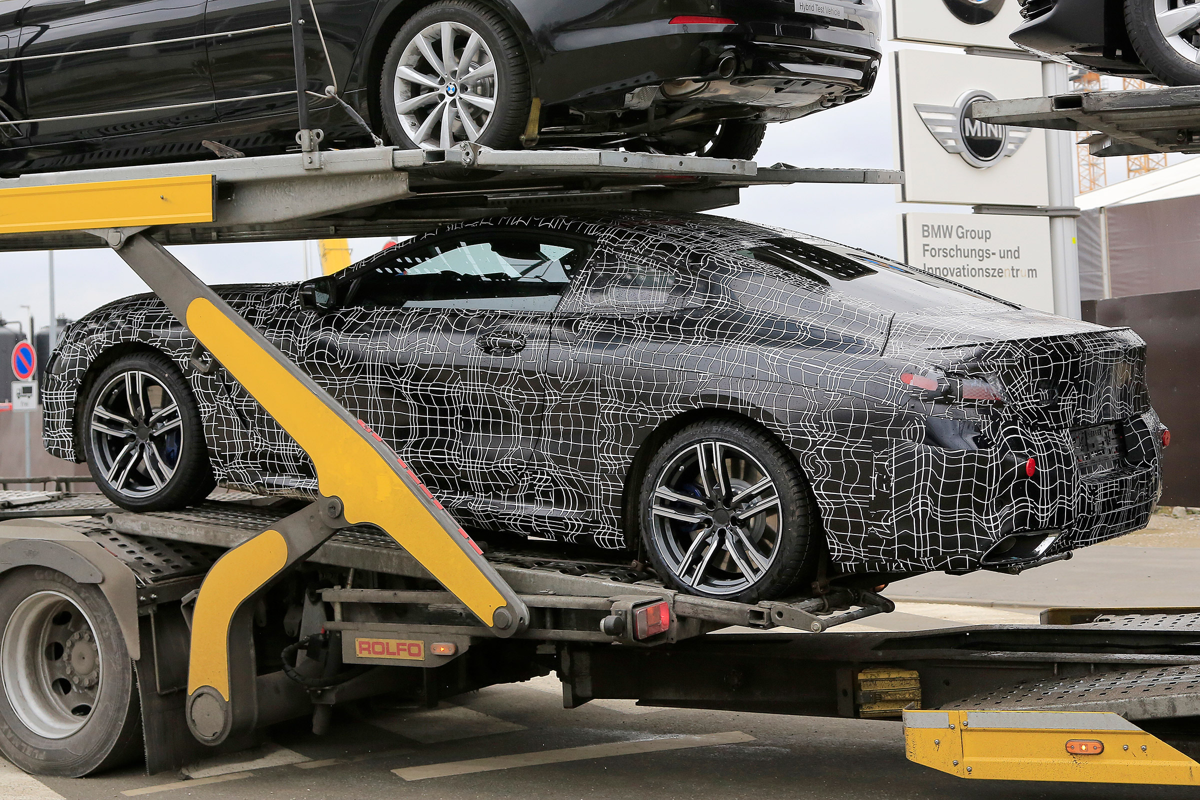 BMW 8-series spy - side