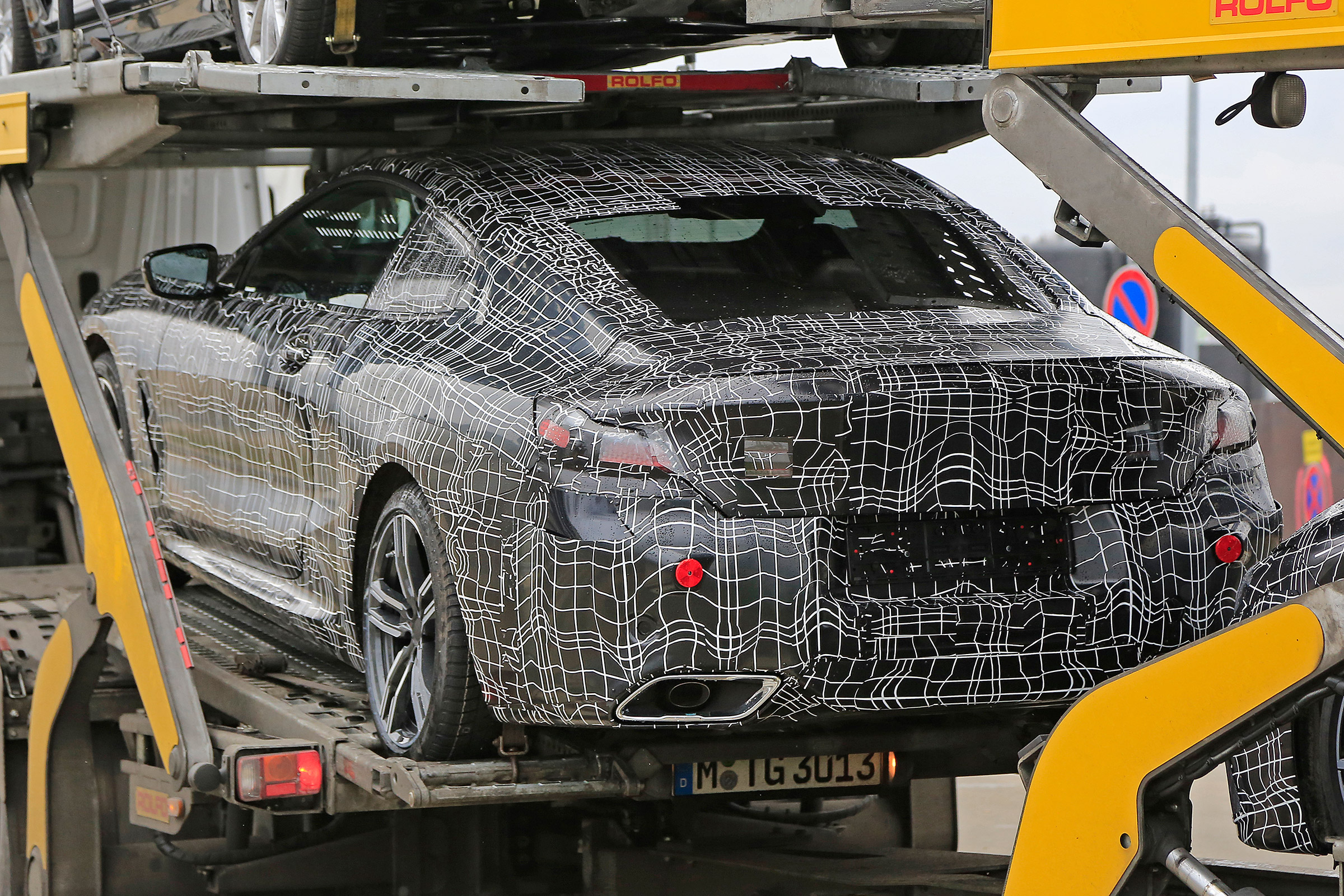 BMW 8-series spy - rear