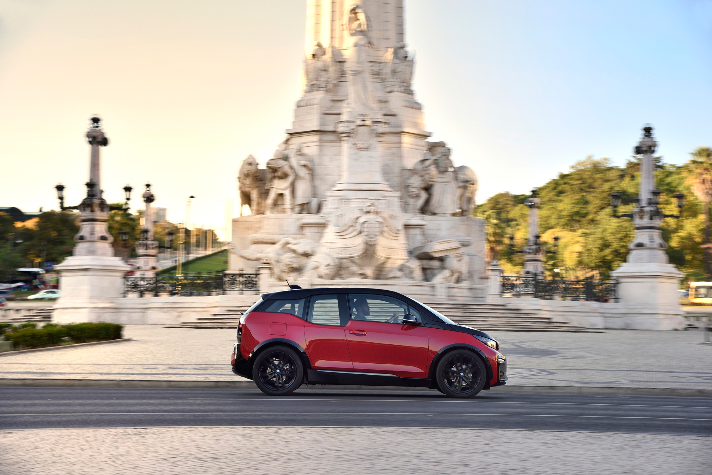 BMW i3s – side