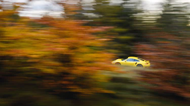 Porsche 911 Turbo – side
