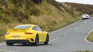 Porsche 911 Turbo – slide