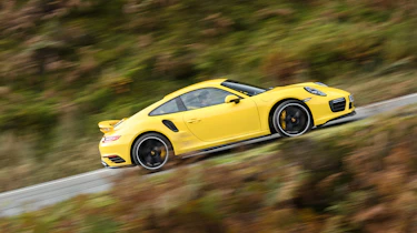 Porsche 911 Turbo – side