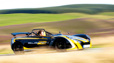 Lotus 2-Eleven – side