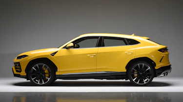 Lamborghini Urus – side