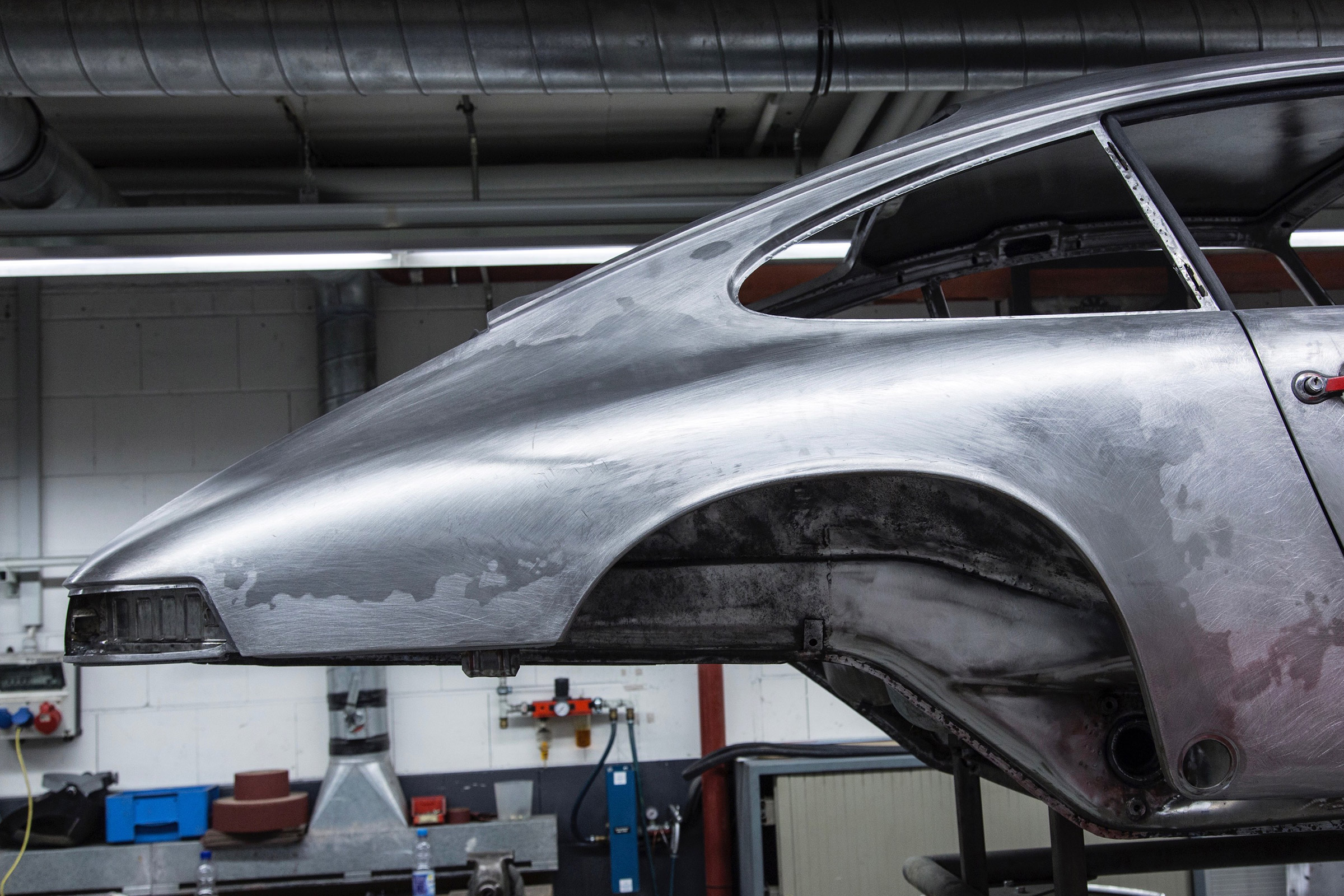Porsche 911 barn - body
