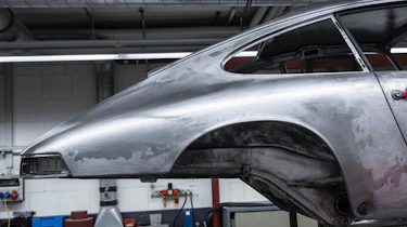 Porsche 911 barn - body