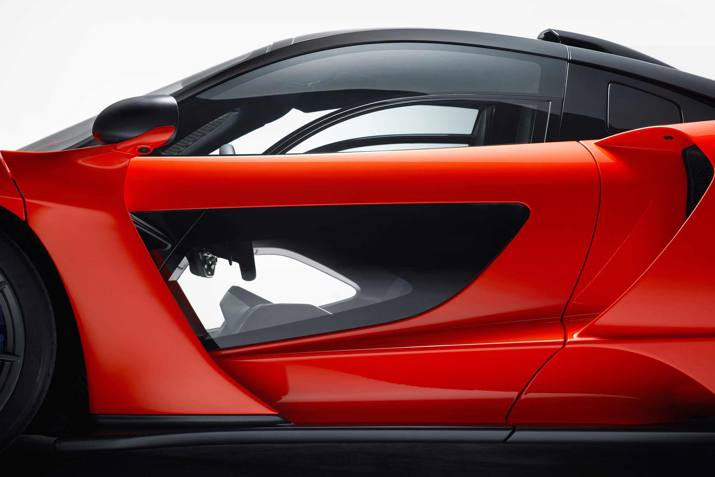 McLaren Senna - door light