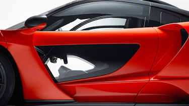 McLaren Senna - door light