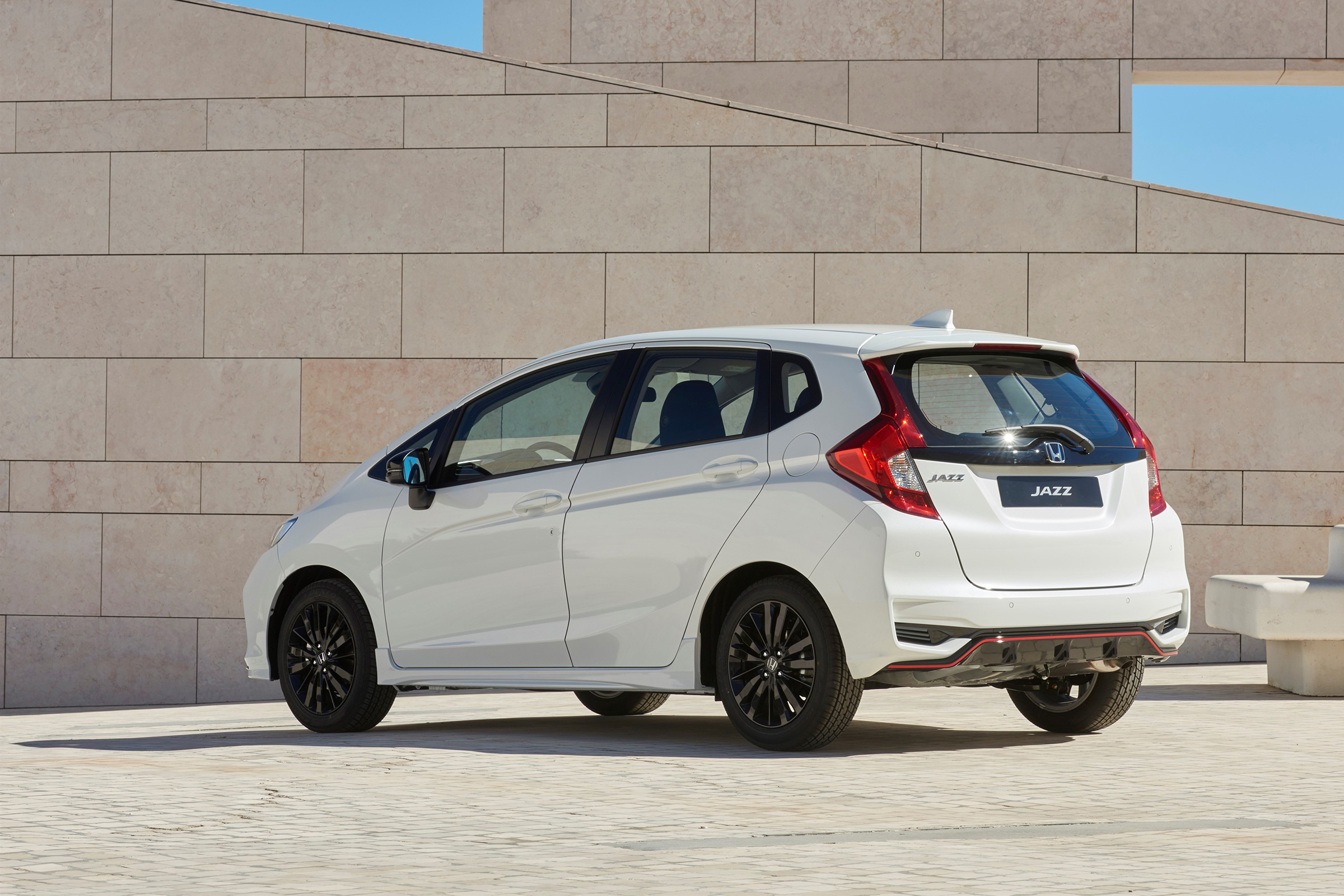 Honda Jazz Sport – rear quarter