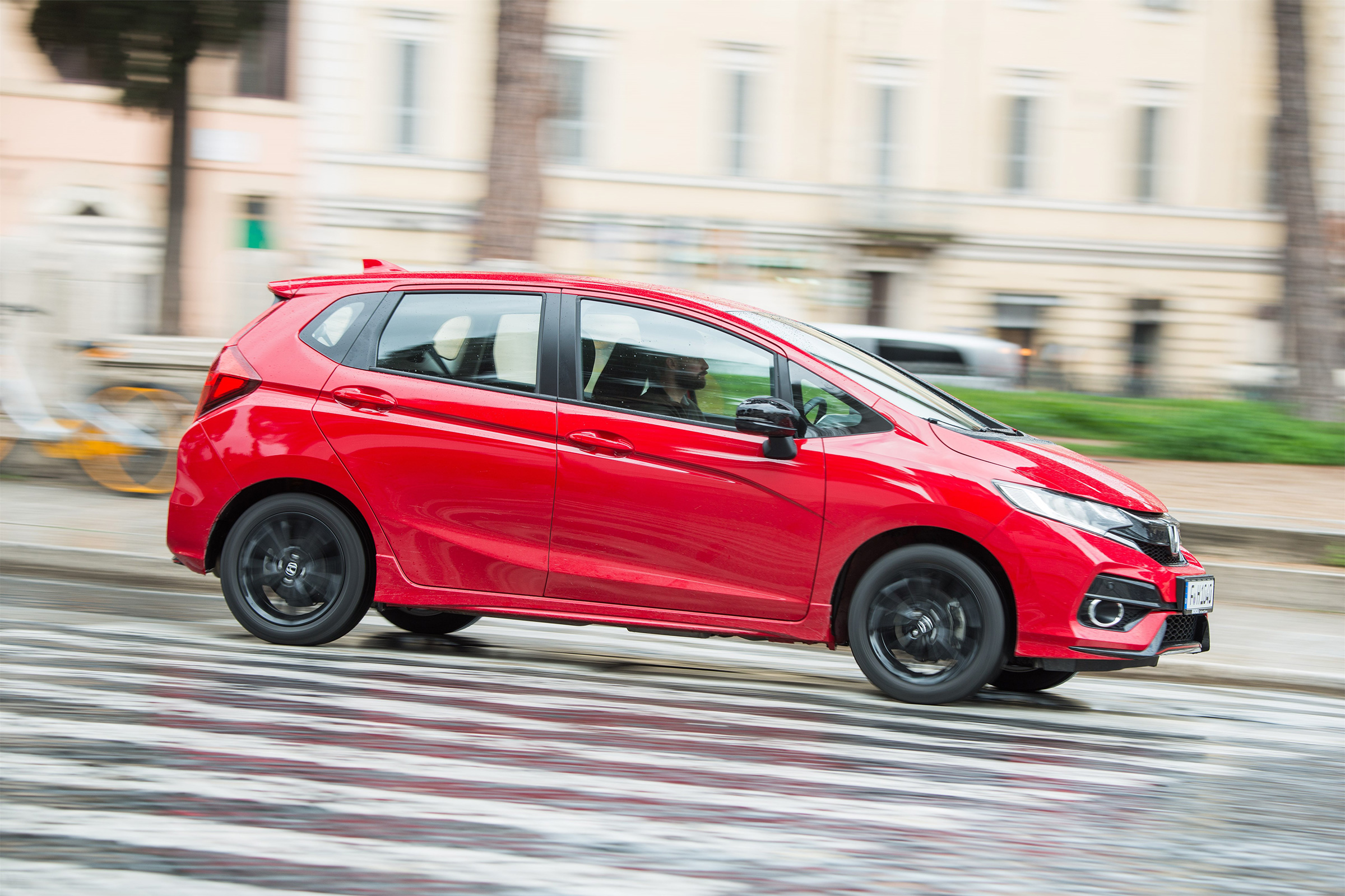 Honda Jazz Sport – side