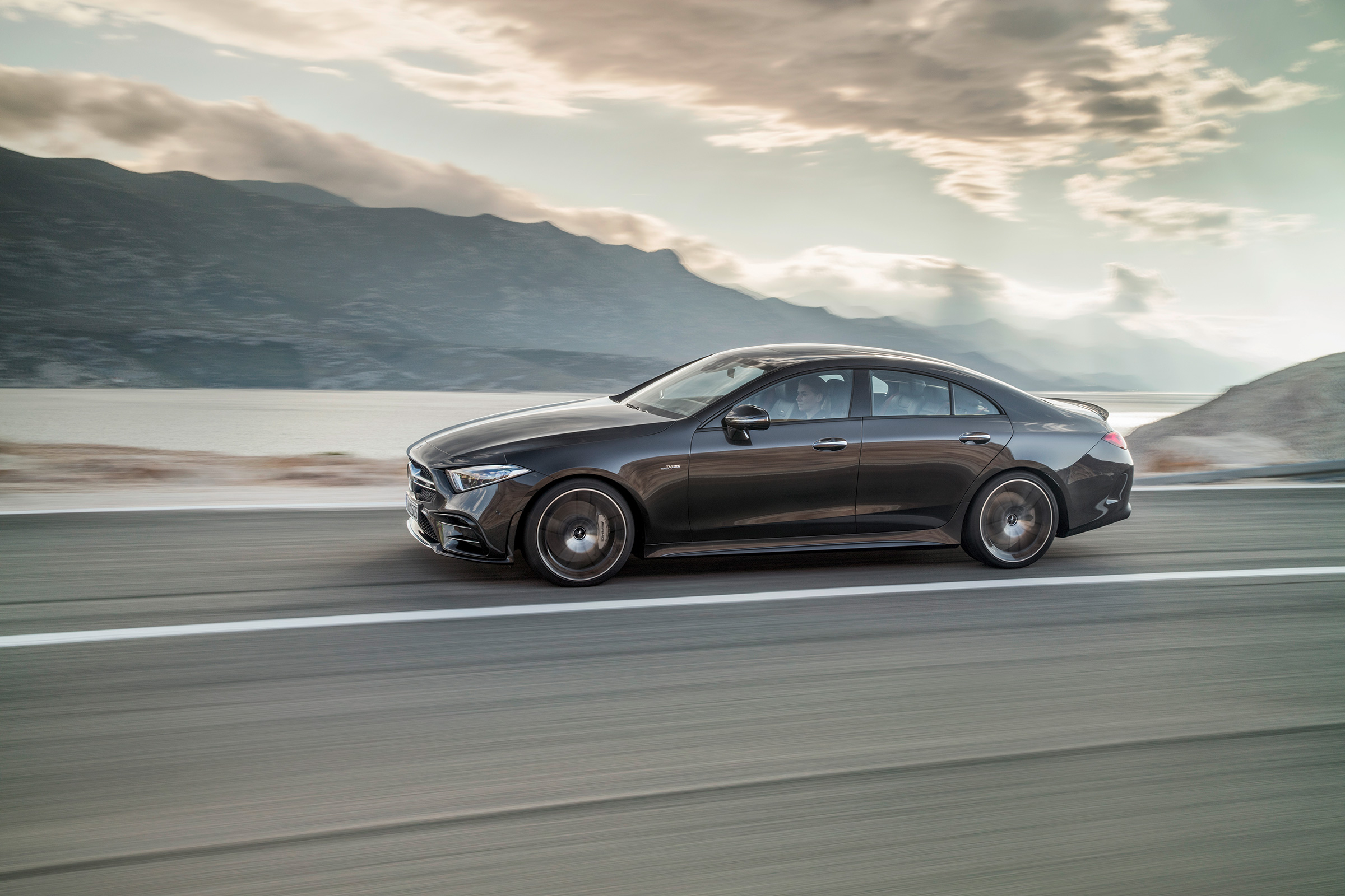 Mercedes-AMG CLS53 – side