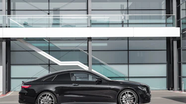 Mercedes-AMG E53 – side