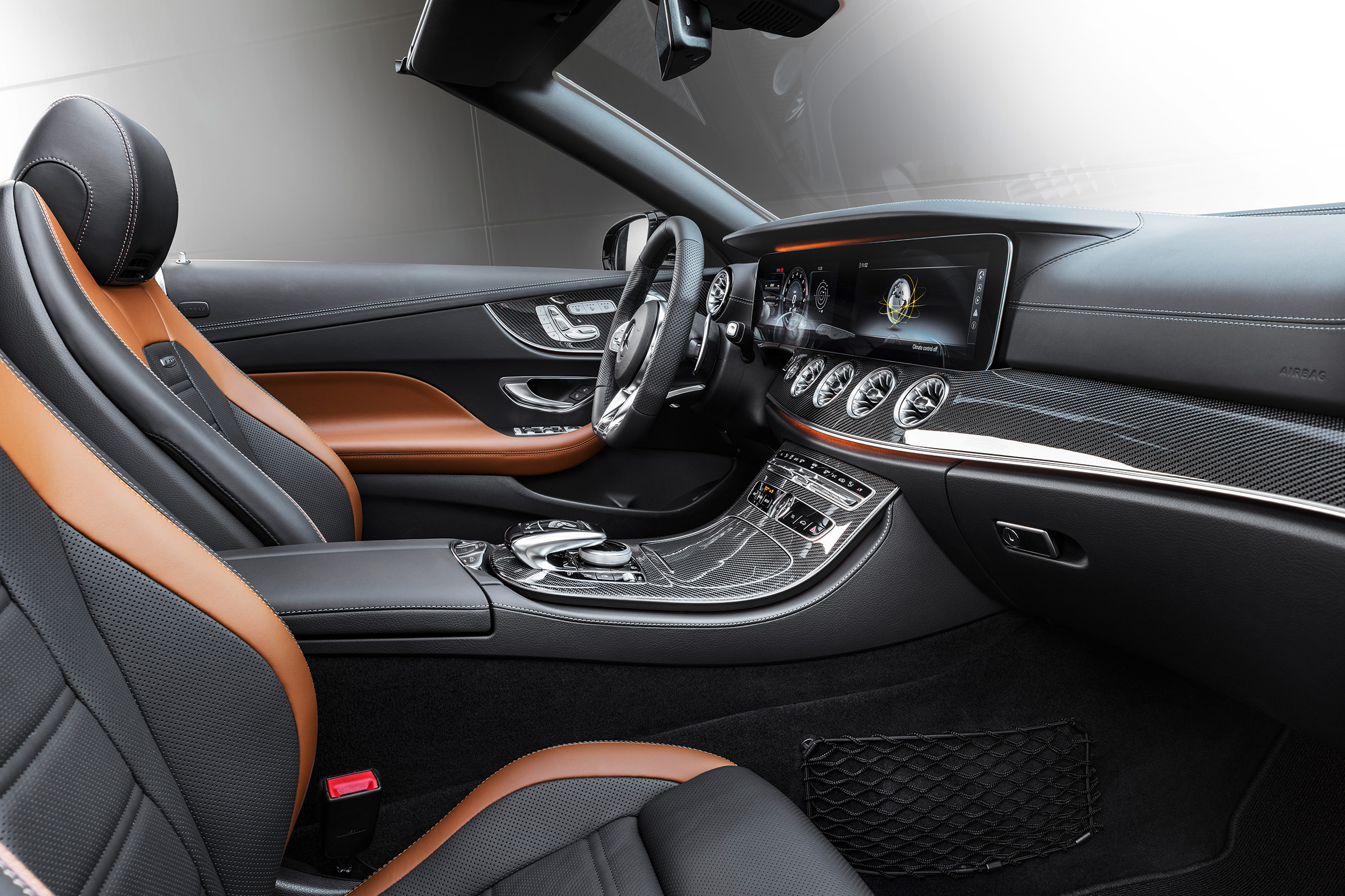 Mercedes-AMG E53 – cabriolet interior