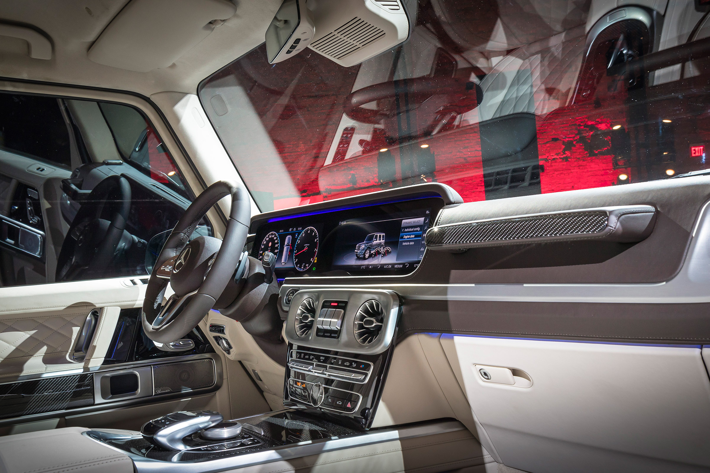 Mercedes G-Class show - interior