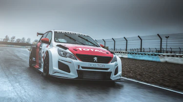 Peugeot Sport 308 TCR front