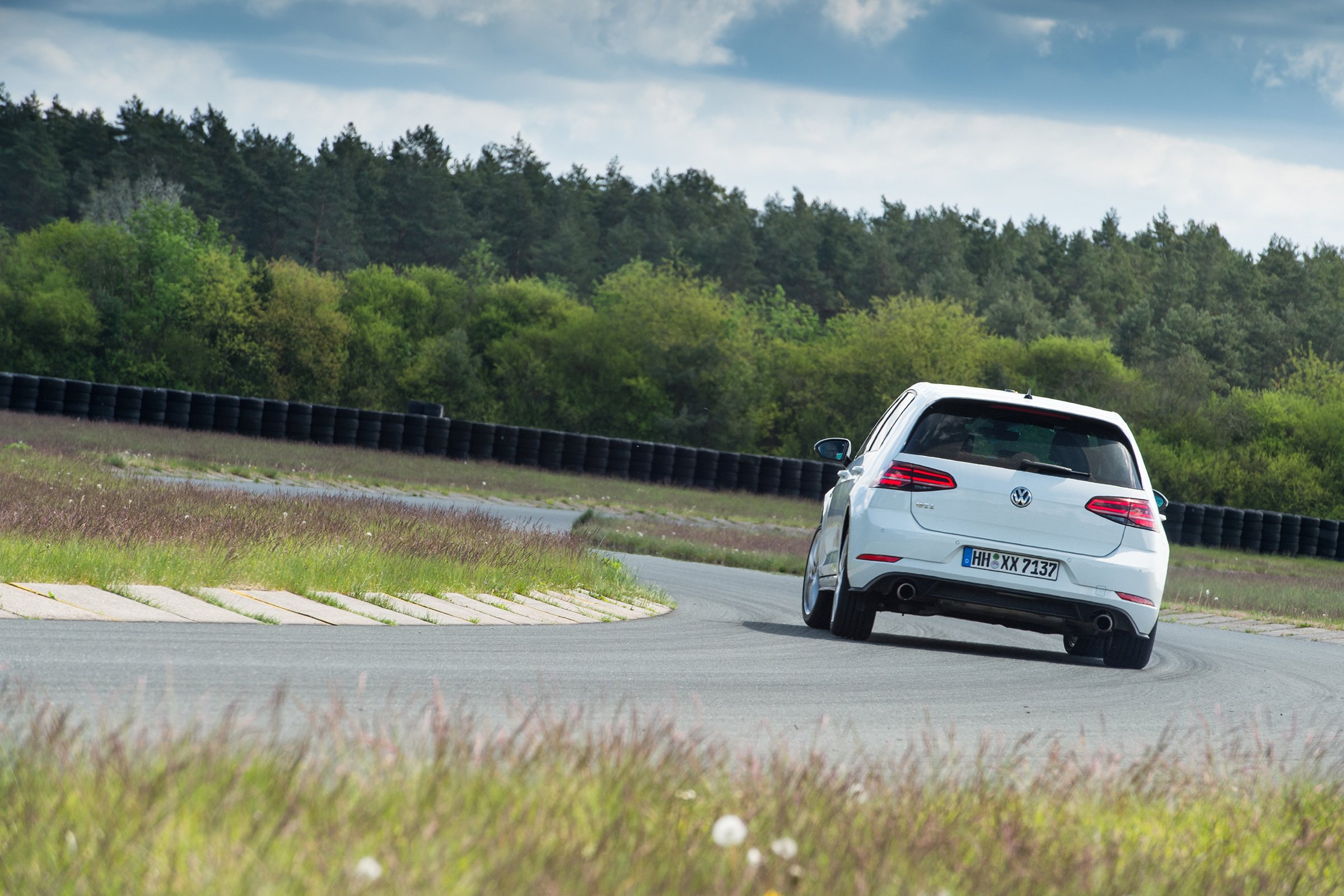 VW Golf GTI – tyre test