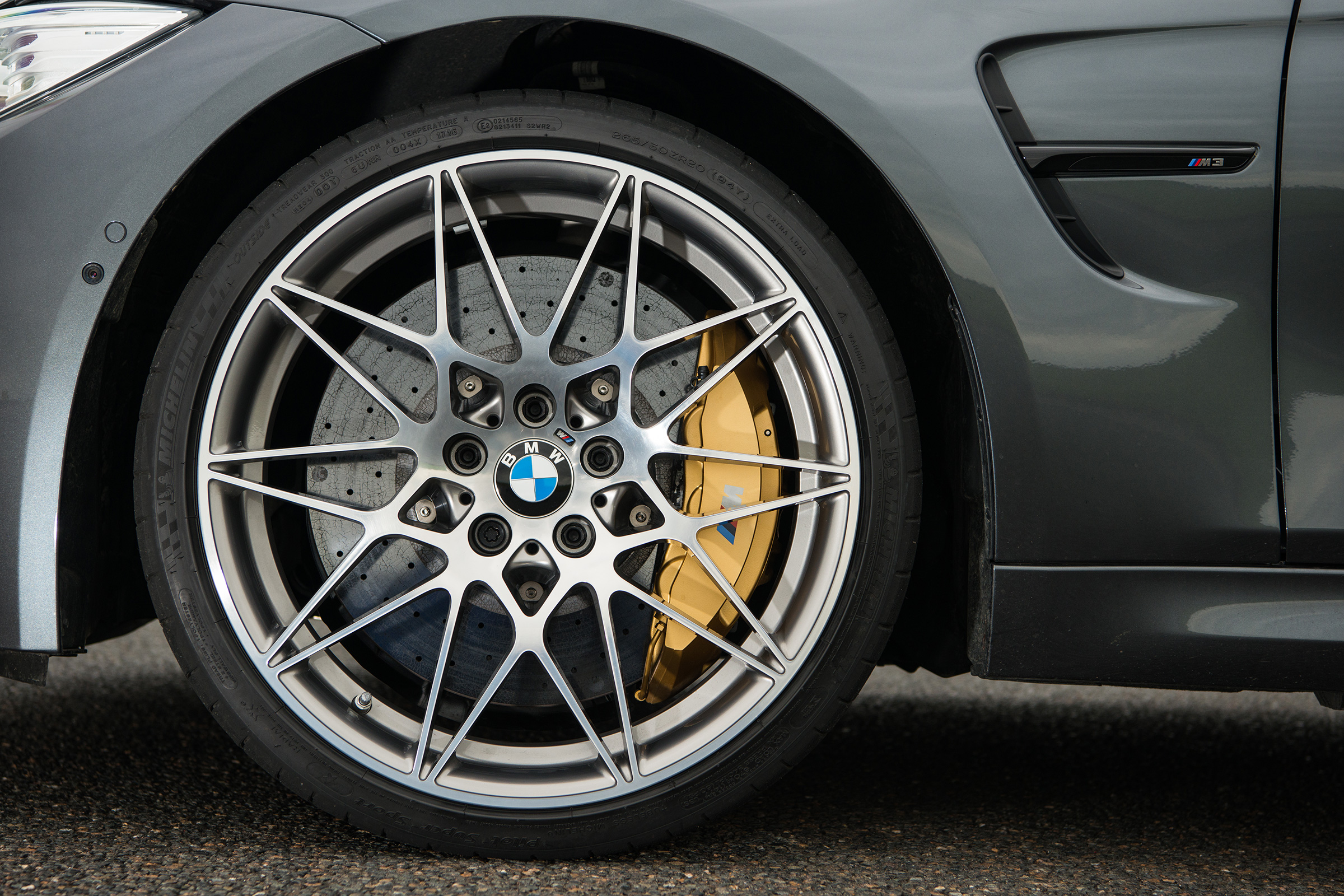 BMW M3 Competition Package - wheel