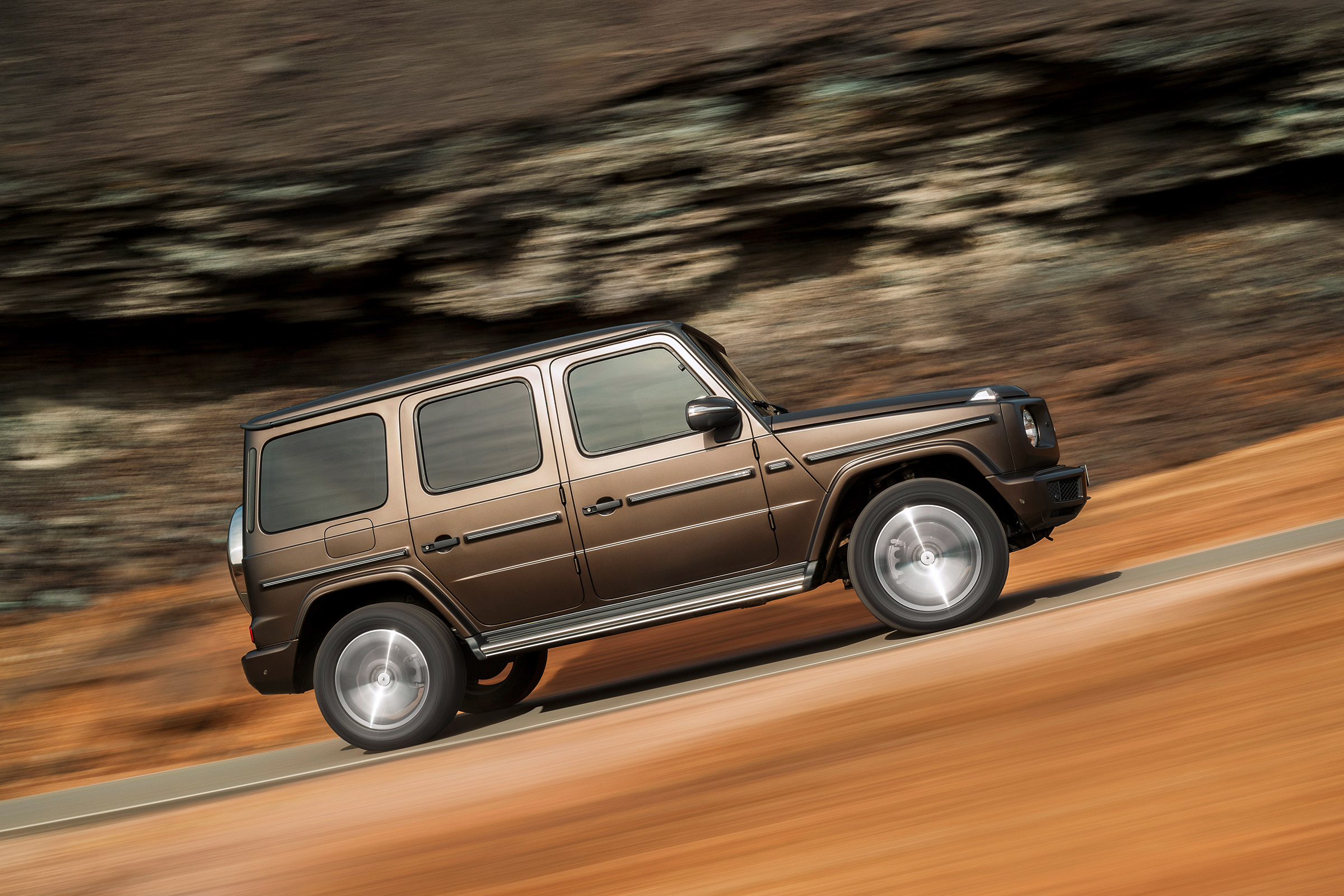 Mercedes G-Class show - profile