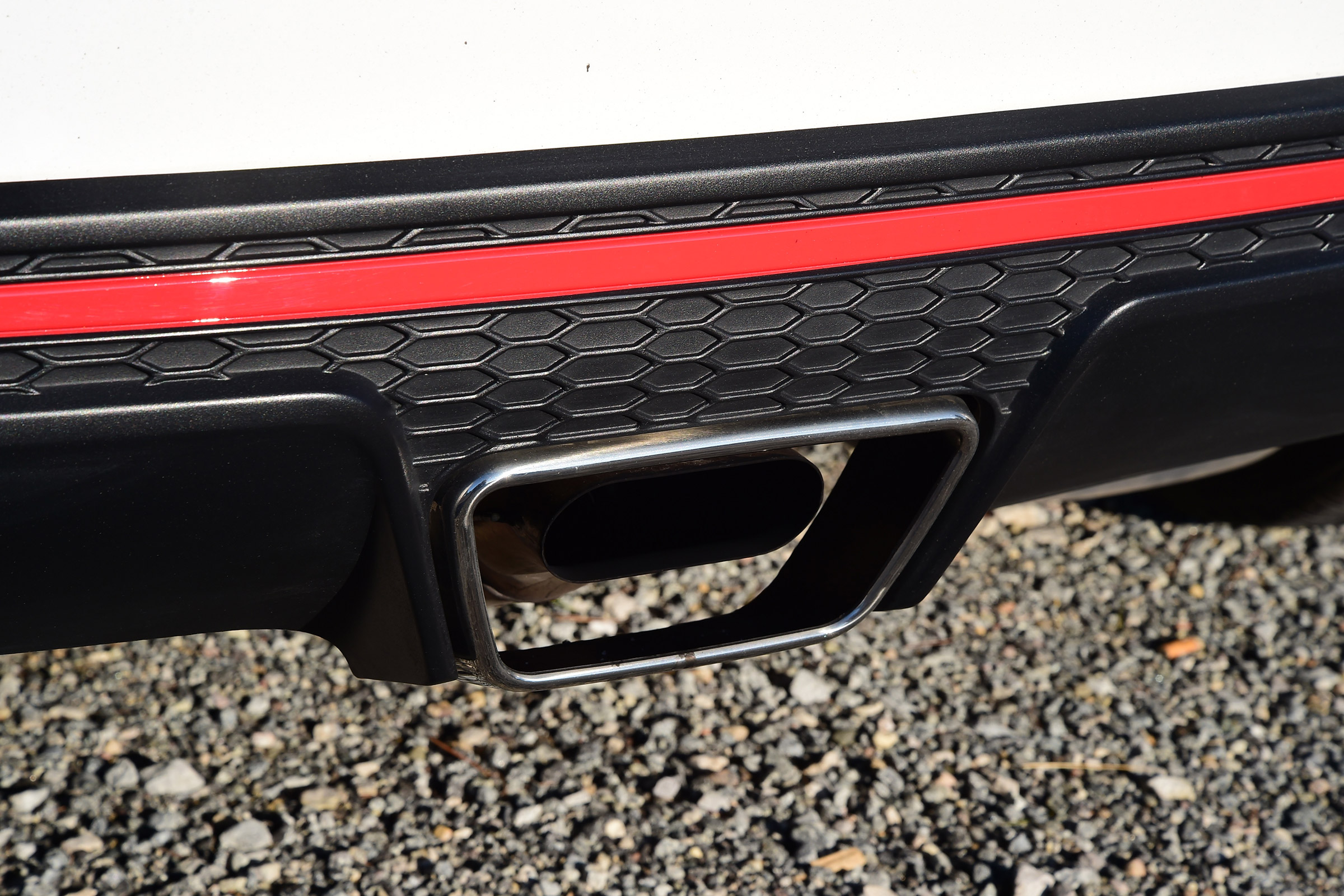 Toyota Yaris GRMN - rear pipe