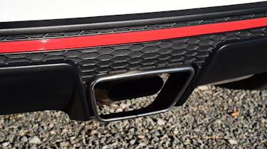 Toyota Yaris GRMN - rear pipe