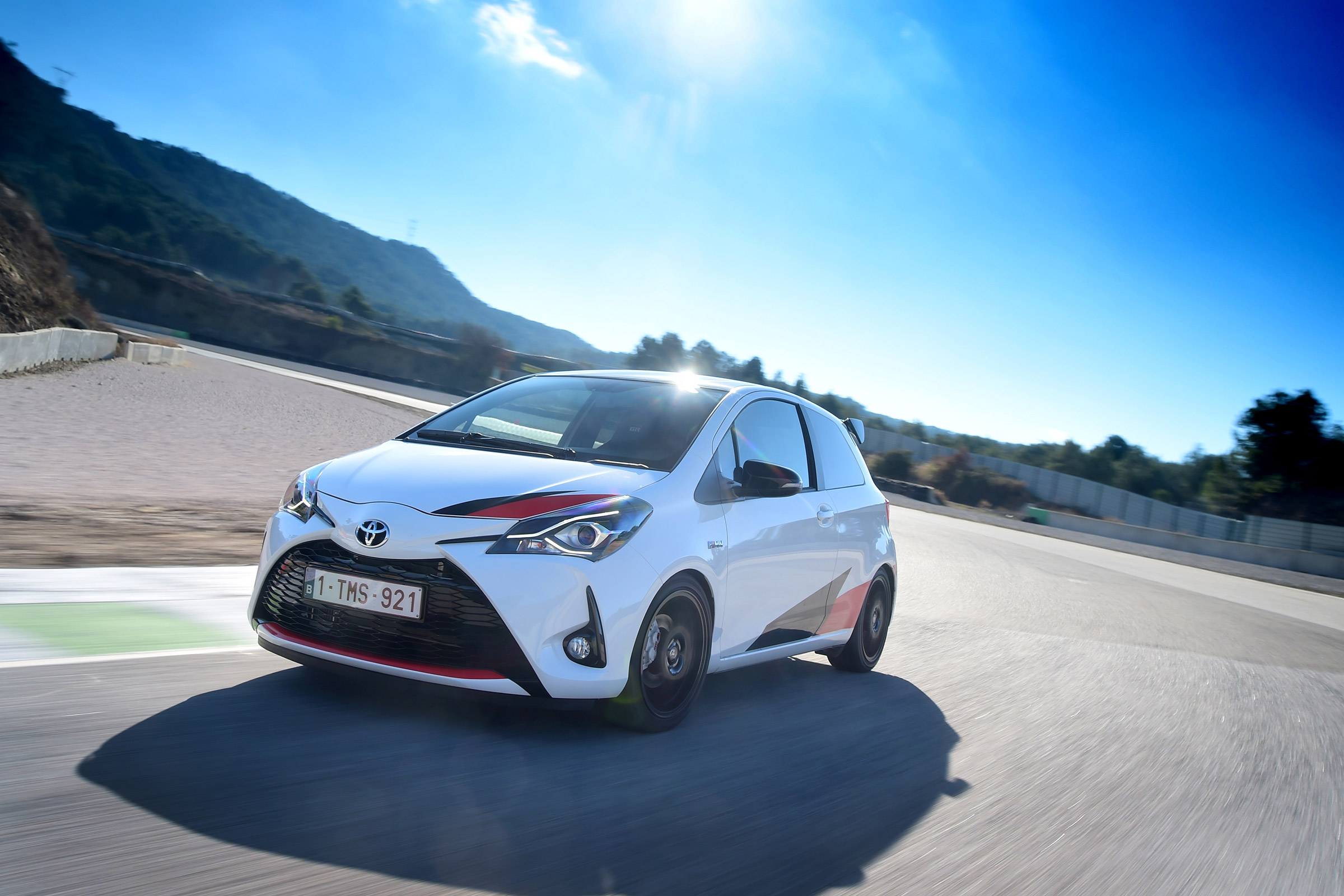 Toyota Yaris GRMN - front