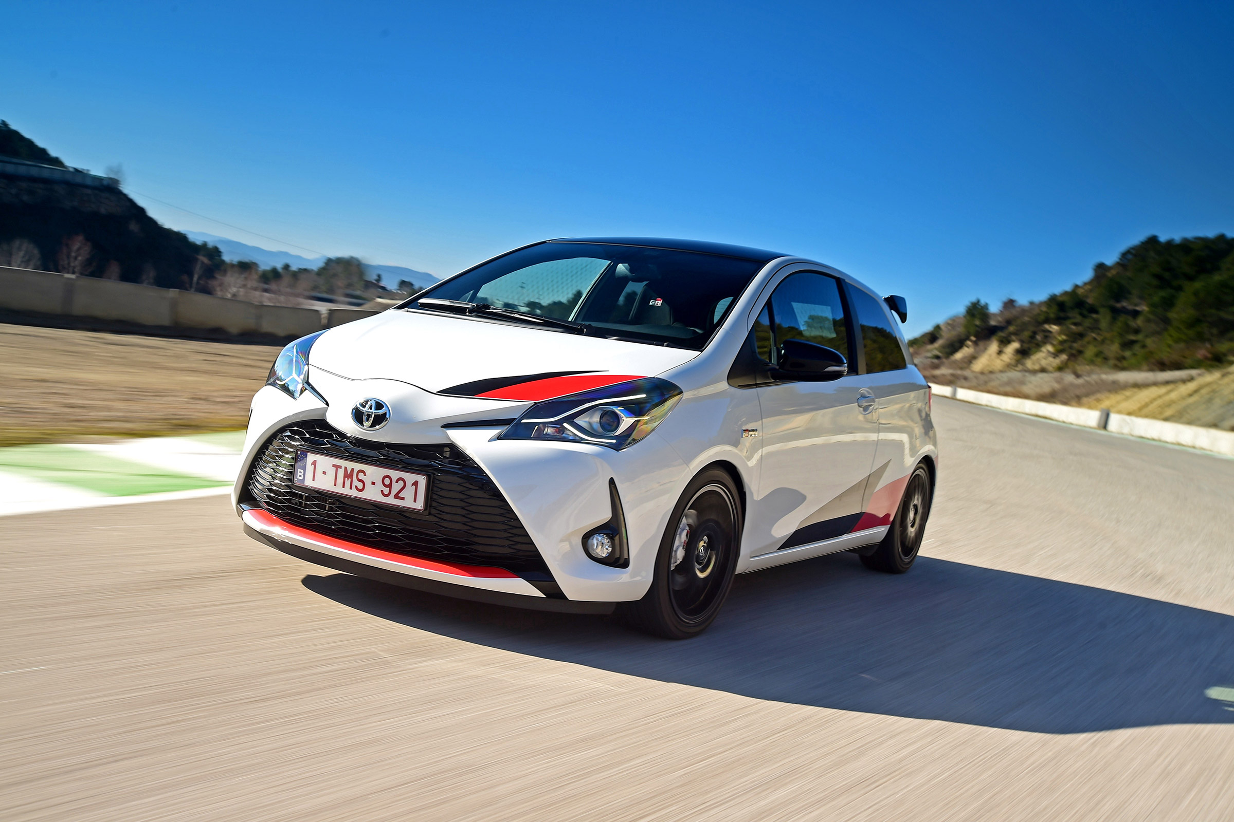 Toyota Yaris GRMN - front