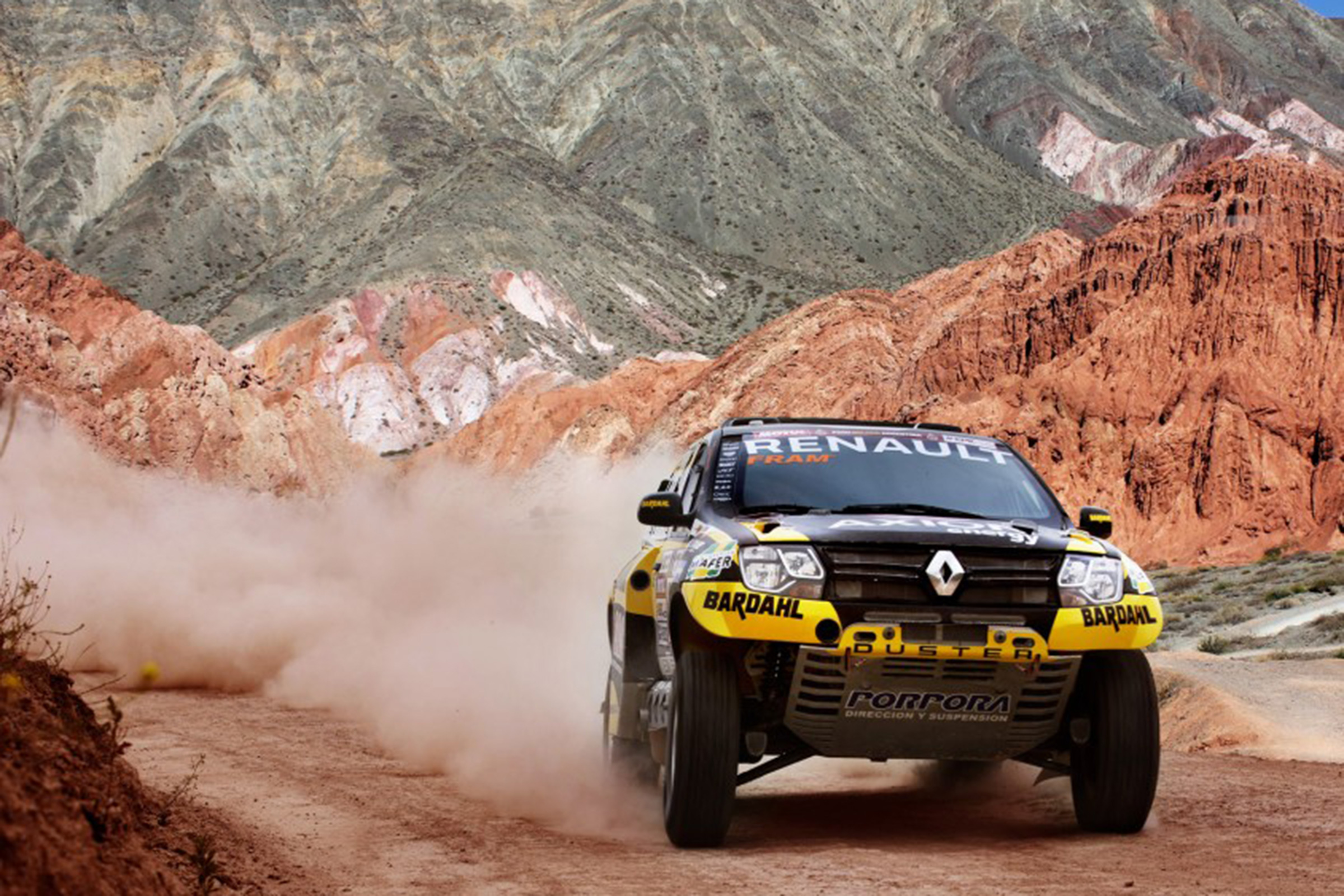 Renault Duster Dakar - front