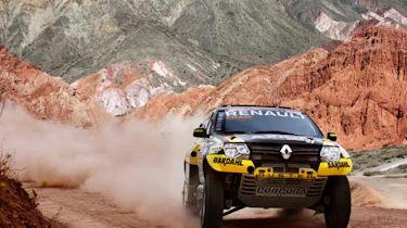 Renault Duster Dakar - front