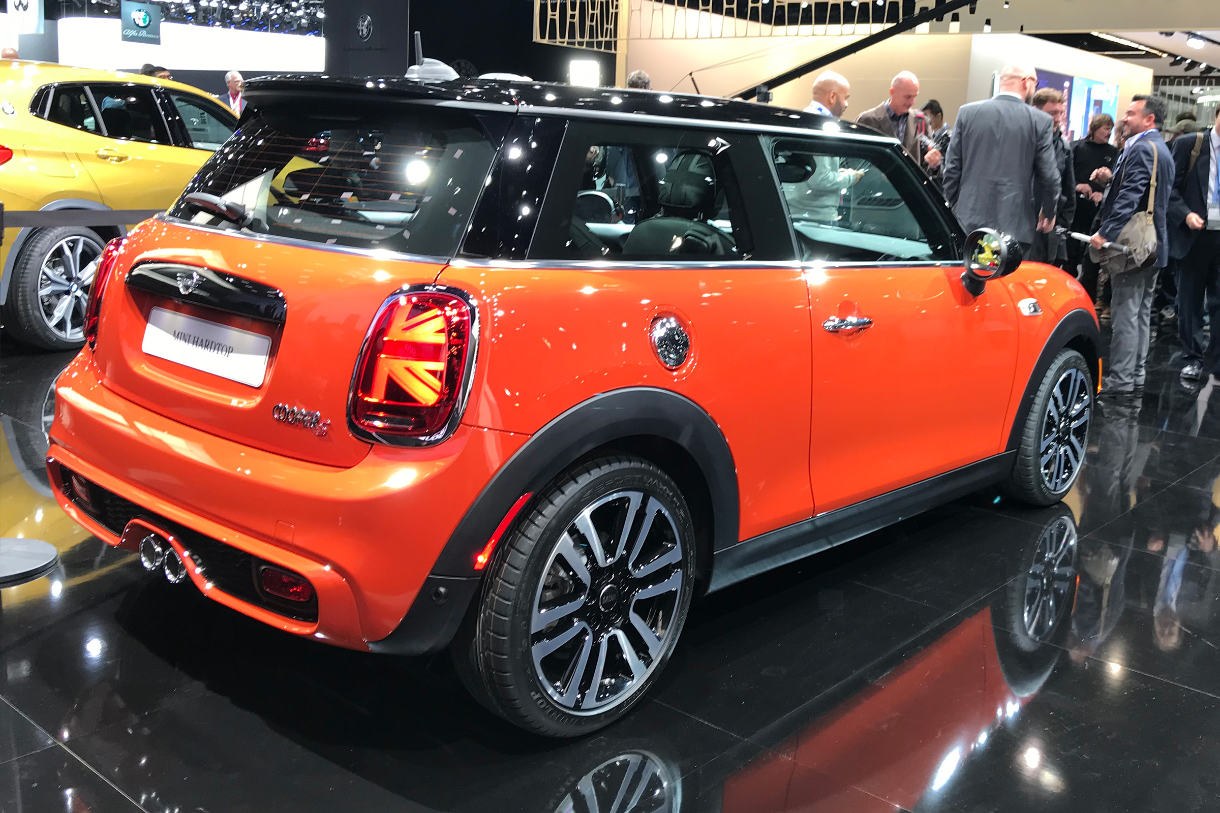 Mini Cooper facelift - rear quarter