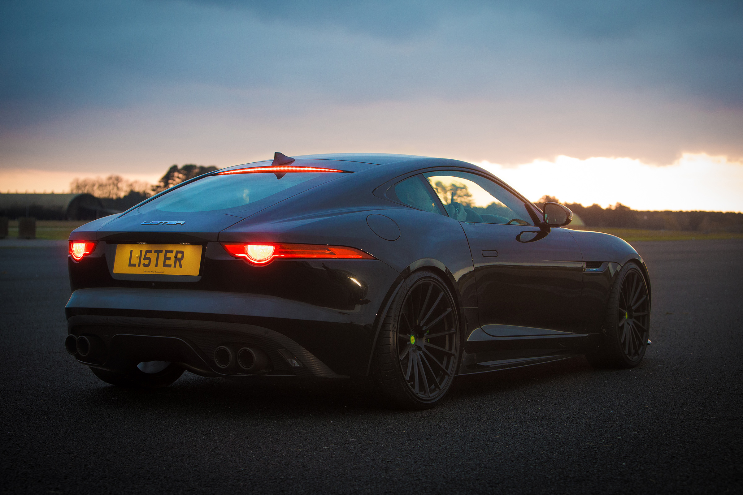 Lister Thunder – rear quarter