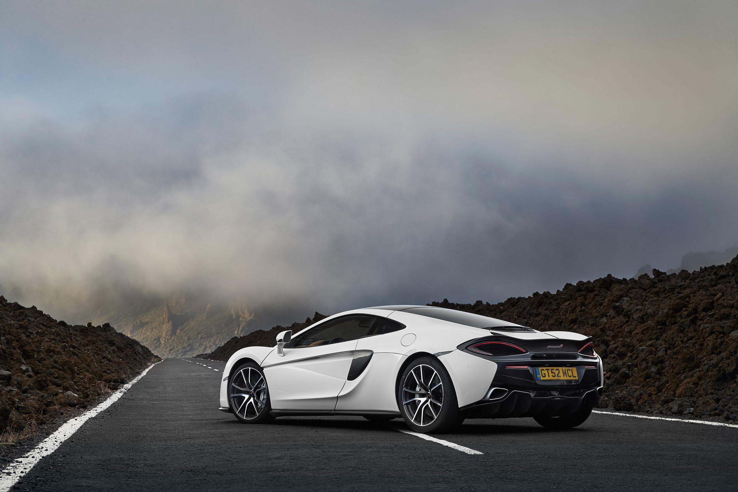 McLaren 570GT Sport Pack MY18 - rear